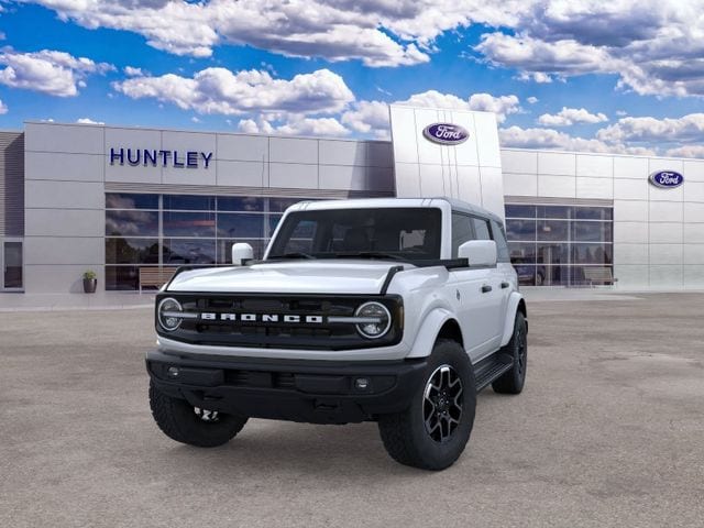 2026 Ford Bronco Outer Banks — photo 2 of 57