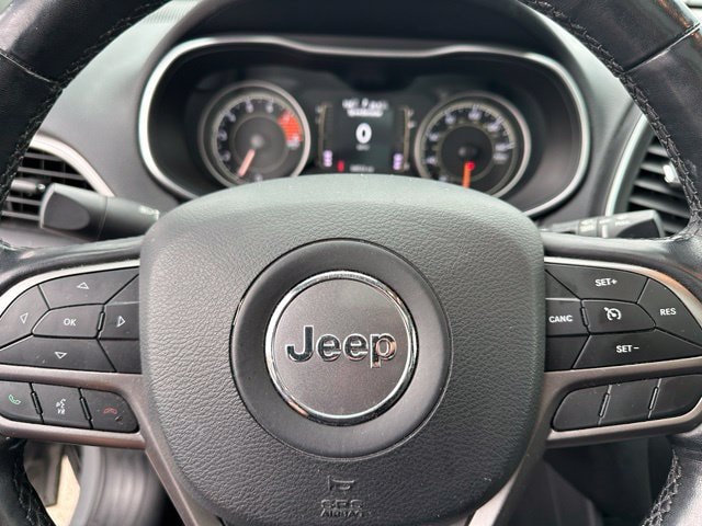 2020 Jeep Cherokee Latitude Plus — photo 21 of 23