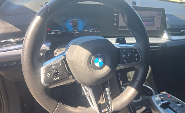 2025 BMW X2 xDrive28i — photo 6 of 6