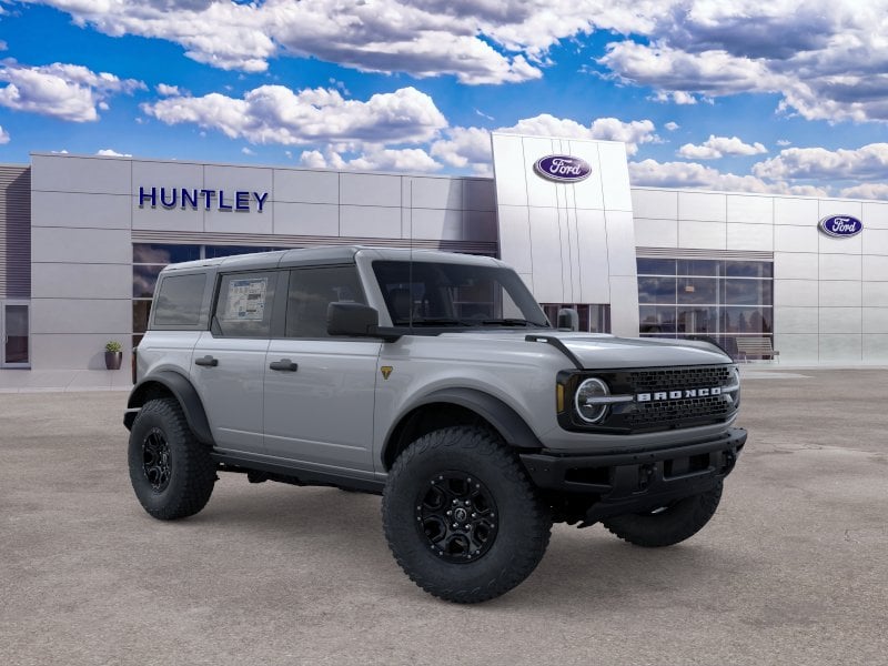 2026 Ford Bronco Badlands — photo 33 of 58