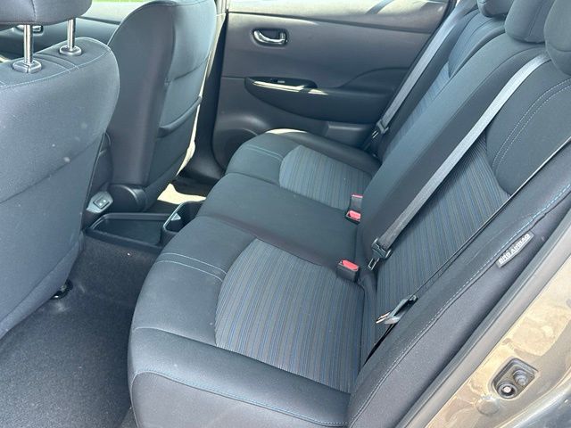 2025 Nissan Leaf SV Plus — photo 13 of 29