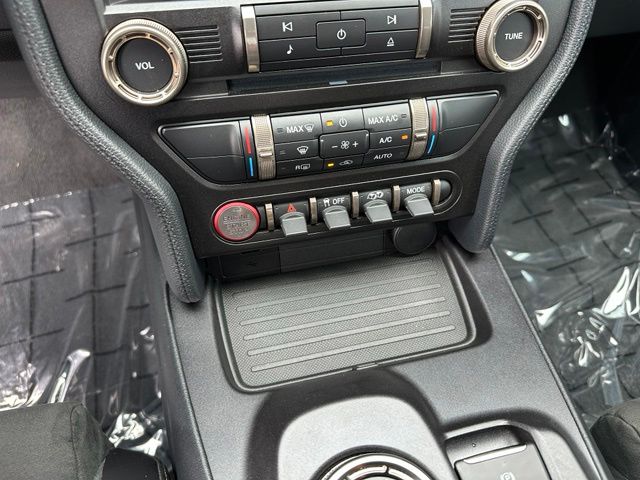 2021 Ford Mustang Shelby GT500 — photo 22 of 33