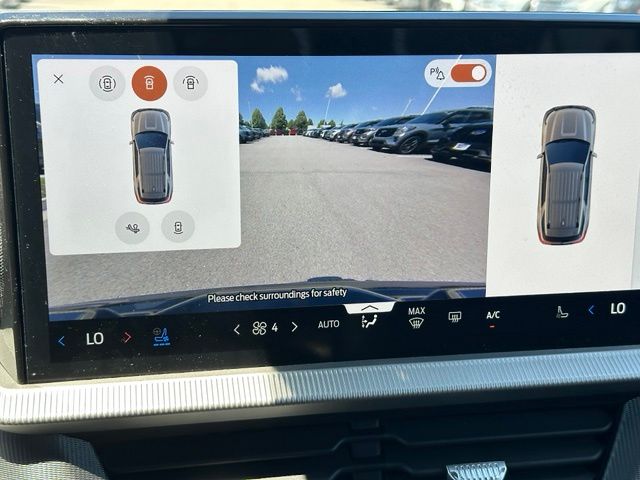 2025 Ford Explorer ST — photo 34 of 38