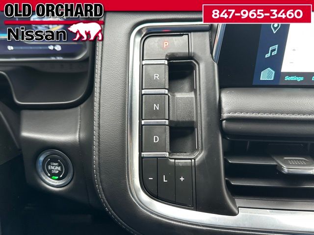 2023 Chevrolet Suburban Z71 — photo 18 of 22