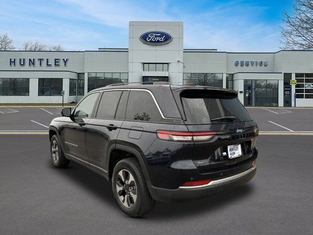2022 Jeep Grand Cherokee 4xe — photo 6 of 29