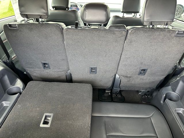 2025 Ford Explorer ST-Line — photo 10 of 31
