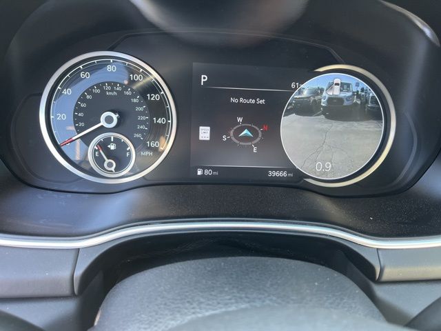 2023 Genesis GV80 2.5T — photo 32 of 34