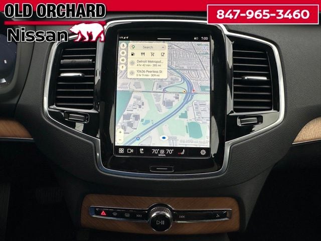 2025 Volvo XC90 B6 Plus 7-Seater — photo 15 of 21