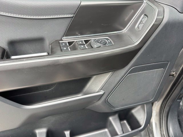 2024 Ford F-150 XLT — photo 18 of 33