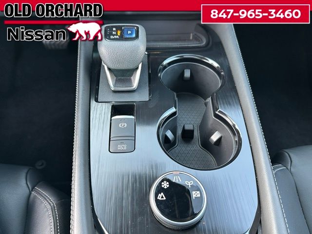 2022 Nissan Rogue SL — photo 17 of 22