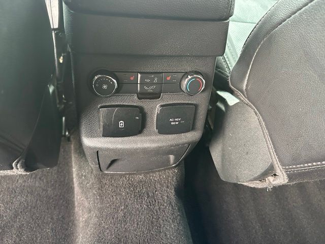 2019 Ford Explorer Limited — photo 18 of 33