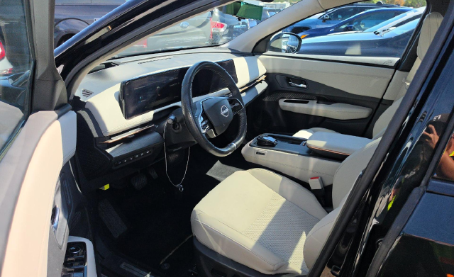 2024 Nissan Ariya Evolve+ e-4orce — photo 5 of 8