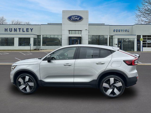 2023 Volvo C40 Recharge Pure Electric Ultimate — photo 7 of 34