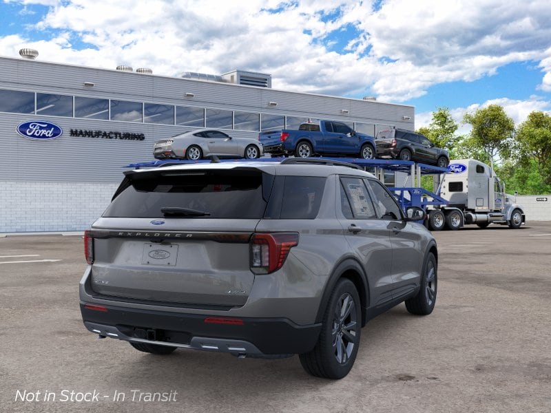 2026 Ford Explorer Active — photo 32 of 54