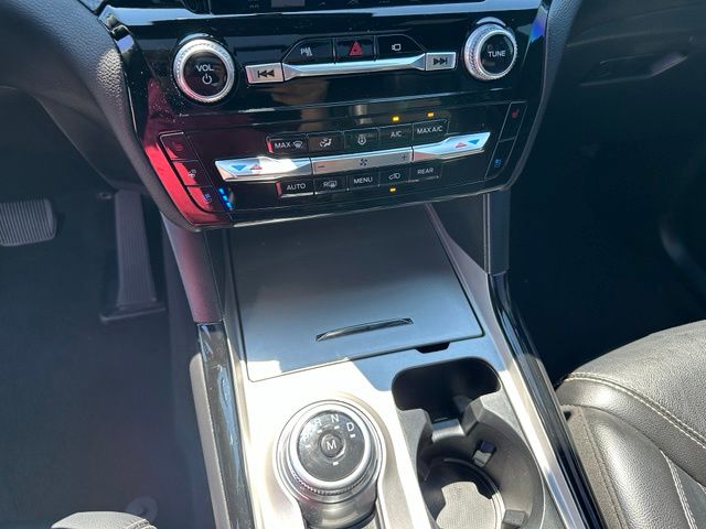 2023 Ford Explorer ST — photo 27 of 36