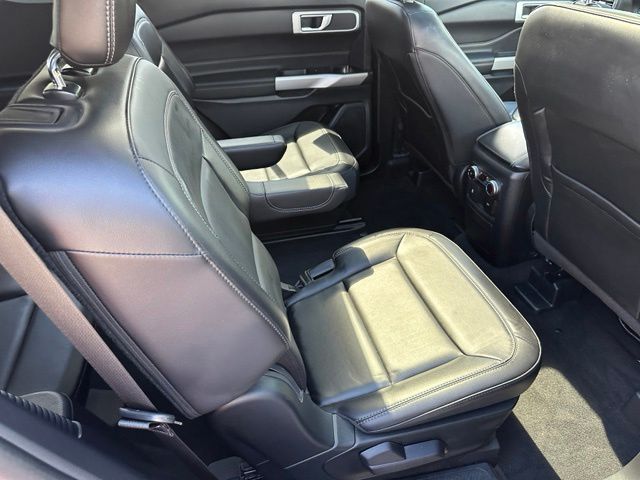 2023 Ford Explorer XLT — photo 11 of 29
