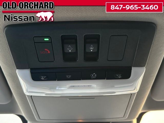 2025 Nissan Rogue SL — photo 17 of 22