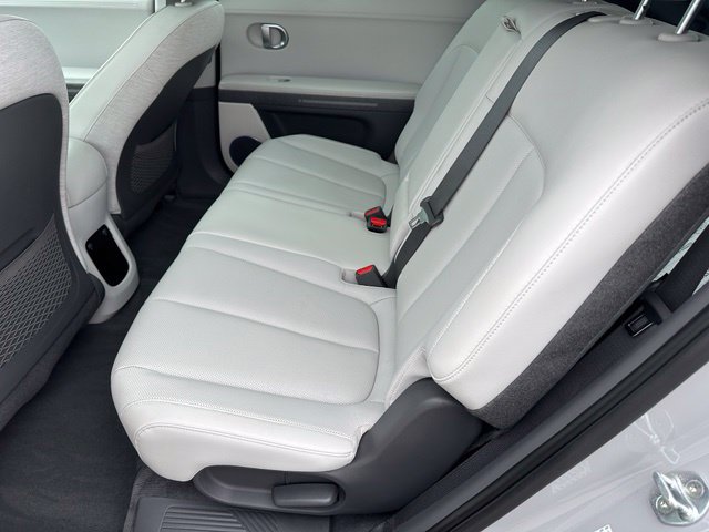 2022 Hyundai IONIQ 5 Limited — photo 15 of 41