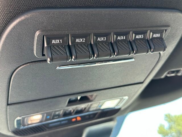 2023 Ford F-150 Raptor — photo 35 of 37
