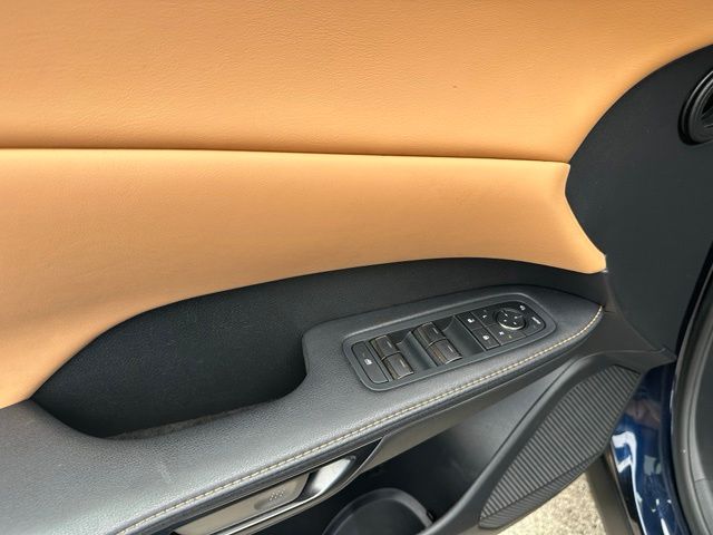 2023 LEXUS RX 350 Premium — photo 20 of 31
