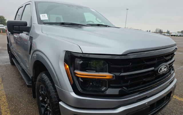 2024 Ford F-150 XLT — photo 2 of 6