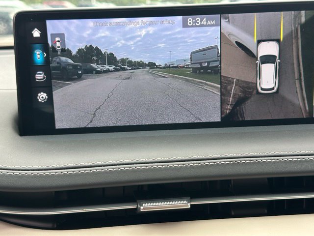 2025 Genesis GV70 3.5T Sport — photo 34 of 41
