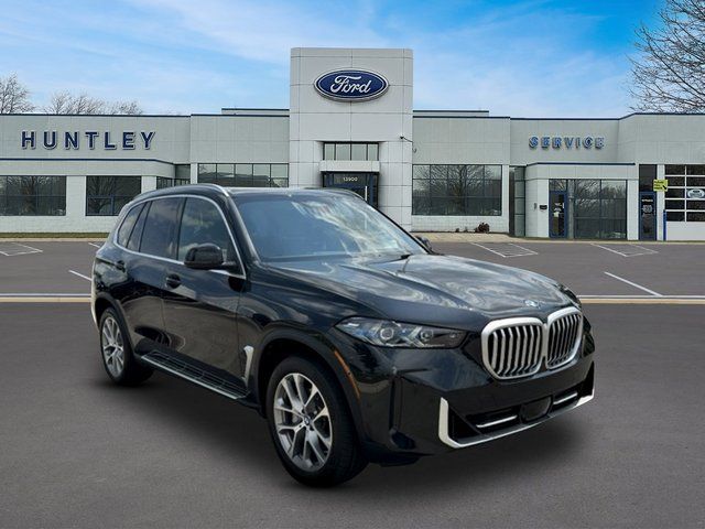 2025 BMW X5 xDrive40i — photo 4 of 31