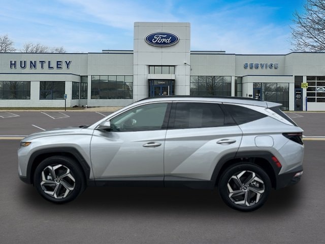 2024 Hyundai Tucson Hybrid Limited — photo 7 of 39