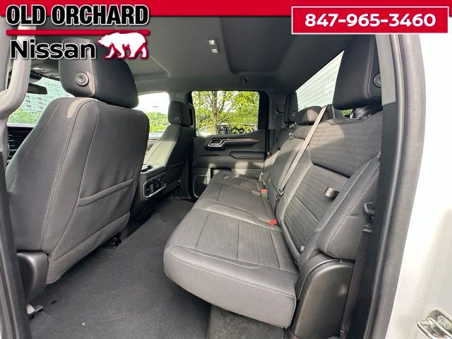 2023 GMC Sierra 1500 Elevation — photo 15 of 23