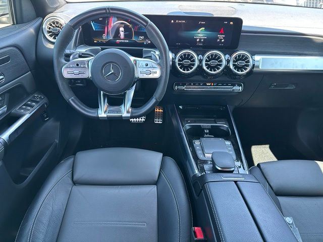 2022 Mercedes-Benz GLB GLB 35 AMG® — photo 16 of 34