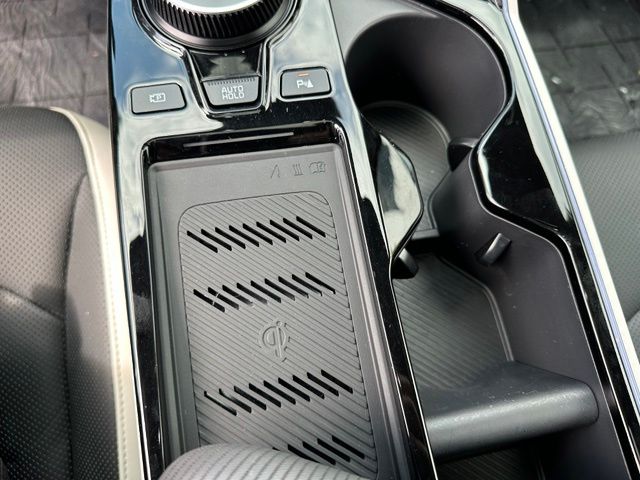 2024 Kia EV6 GT-Line — photo 23 of 37