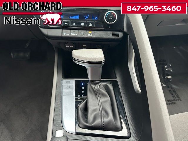 2024 Hyundai Elantra SEL — photo 15 of 21