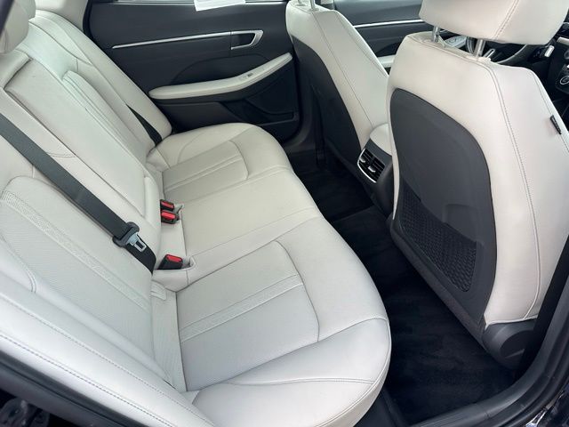 2025 Hyundai Sonata Hybrid Limited — photo 11 of 40