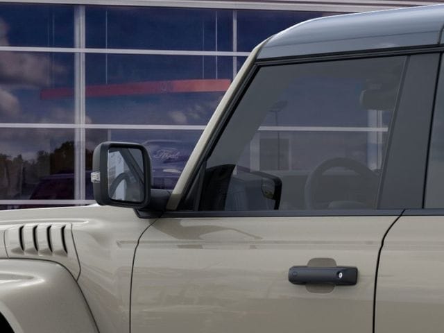 2025 Ford Bronco Raptor — photo 22 of 57