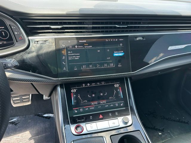 2023 Audi RS Q8 4.0T — photo 21 of 29