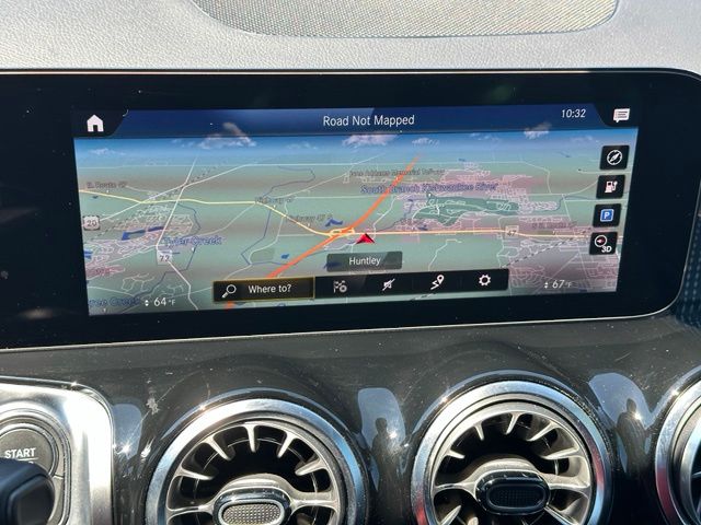 2023 Mercedes-Benz EQB 300 — photo 22 of 27