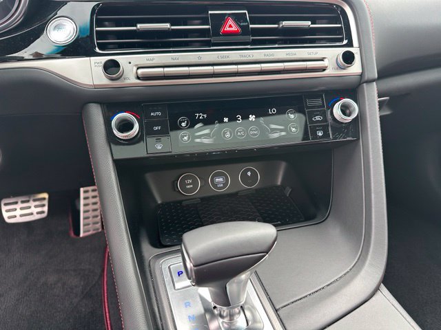 2025 Genesis G70 3.3T Sport Advanced — photo 23 of 31