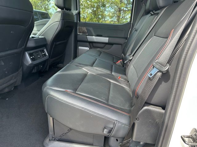 2024 Ford F-250SD Lariat — photo 10 of 33