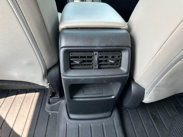 2023 Honda CR-V EX-L — photo 16 of 30