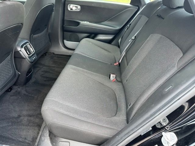 2024 Hyundai IONIQ 6 SE — photo 13 of 28