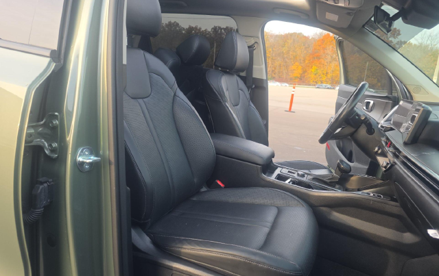 2025 Kia Sorento X-Line EX — photo 6 of 10