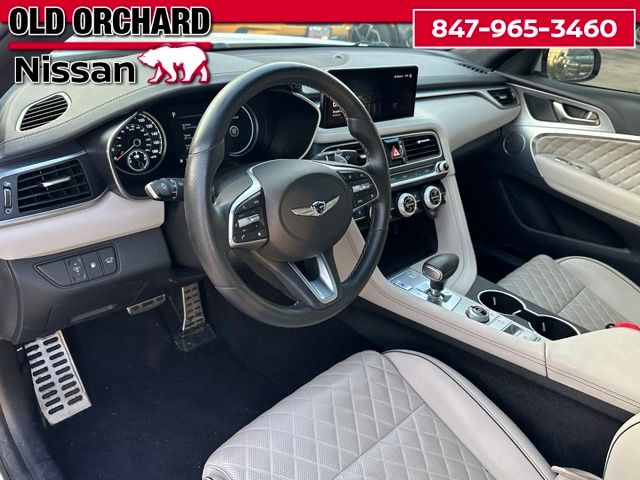 2023 Genesis G70 3.3T — photo 18 of 25
