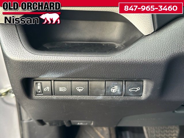 2021 Toyota RAV4 XLE Premium — photo 19 of 22