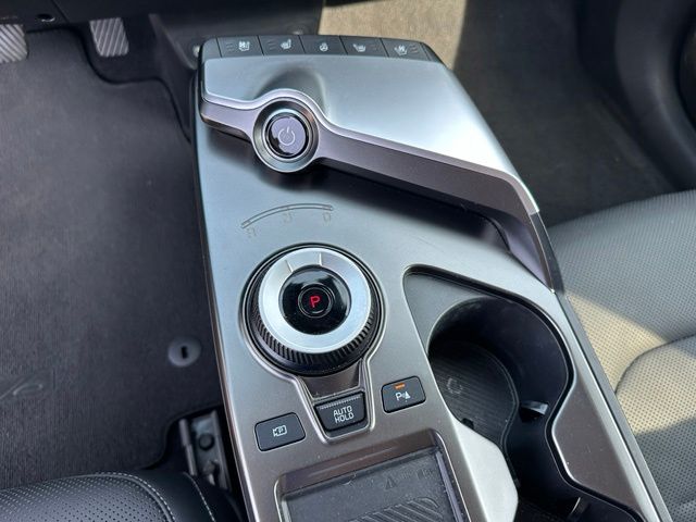 2024 Kia EV6 Wind — photo 22 of 31