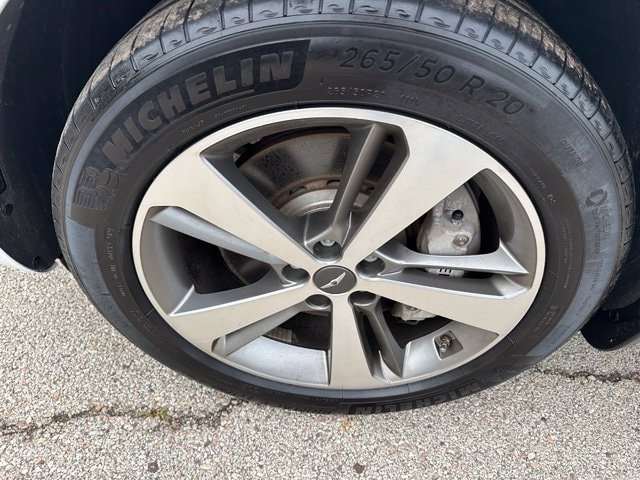 2022 Genesis GV80 2.5T — photo 8 of 39