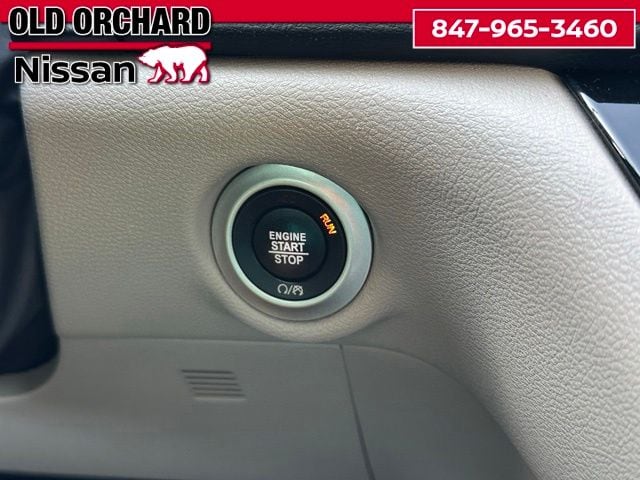 2023 Chrysler Pacifica Touring L — photo 15 of 20