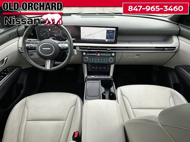 2025 Hyundai Tucson Hybrid Limited — photo 14 of 22
