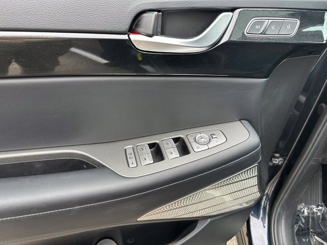 2021 Hyundai Palisade Limited — photo 23 of 41