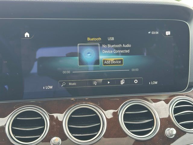 2022 Mercedes-Benz E-Class E 350 — photo 23 of 31