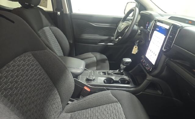 2025 Ford Ranger XLT — photo 6 of 7